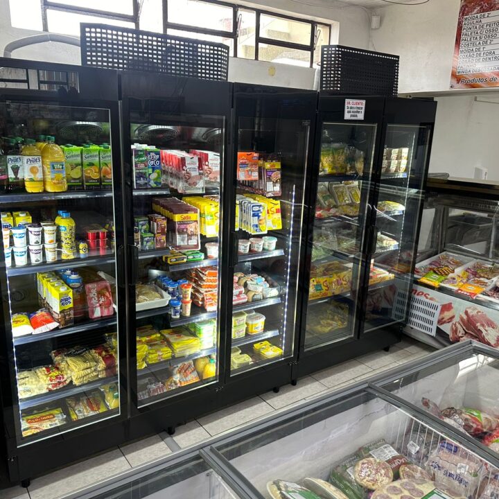 Expositor Refrigerado Bebidas e Laticinios